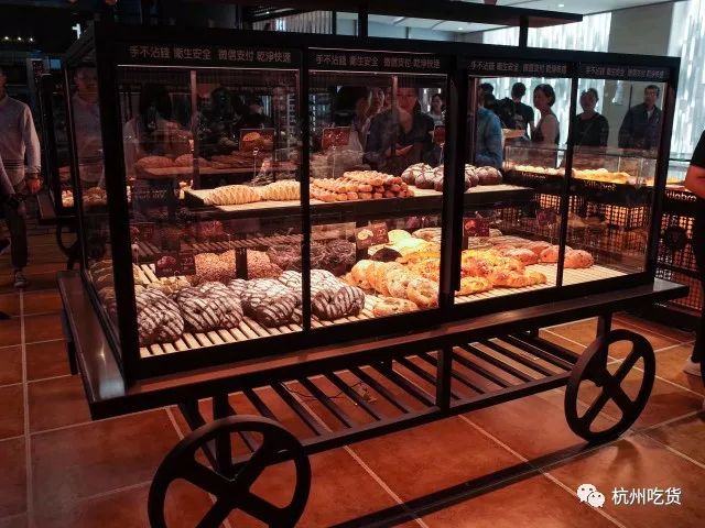 养乐多牛奶面包,养乐多面包烤箱