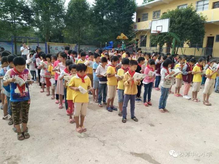 这几天，株潭各小学在网上红了