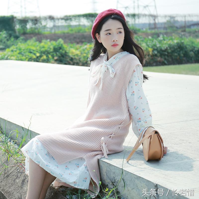 衬衫内搭保暖马甲,衬衣马甲两件套下面怎么搭配裤子