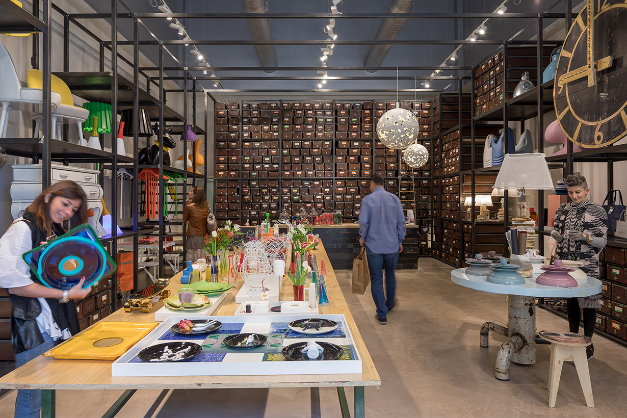 十一去意大利，别忘了去米兰逛逛这两家限时的时髦店铺