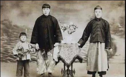 寸寸金莲,寸相思之“两朵金莲”的咒语与放足之艰难