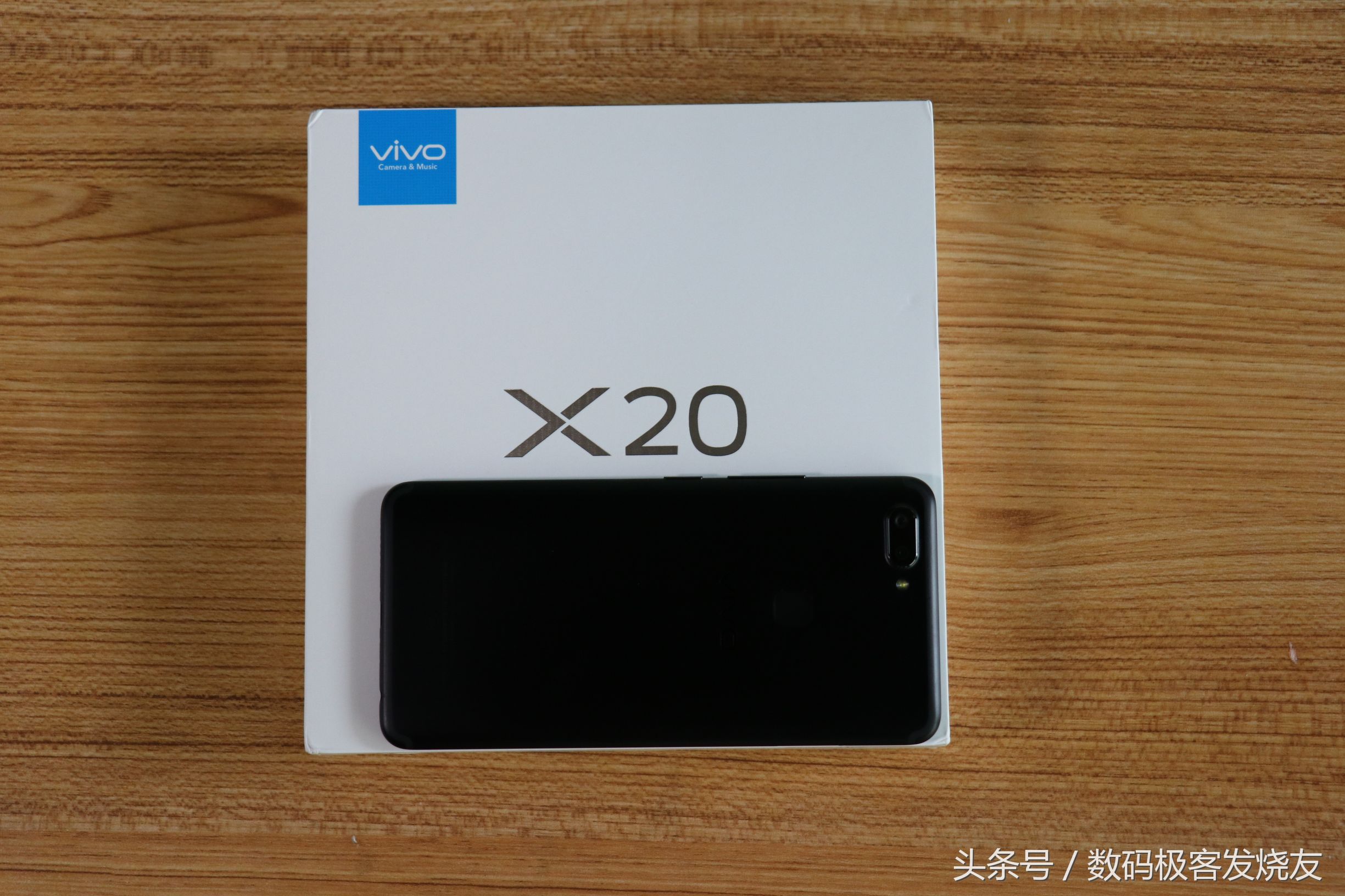 vivox20全面屏新机,vivox20全面屏详解