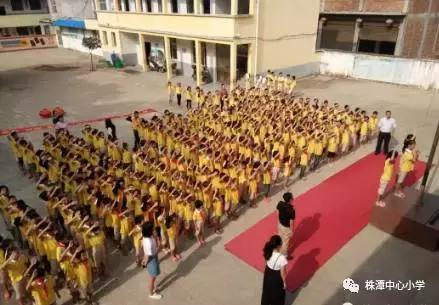 这几天，株潭各小学在网上红了