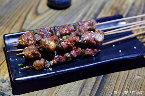 国庆不用去香港,观音桥也有“旺角夜肆”全场5折吃