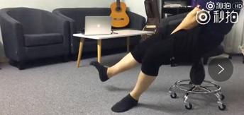 小腿外翻拉伸正确动作,小腿外翻能通过动作矫正吗