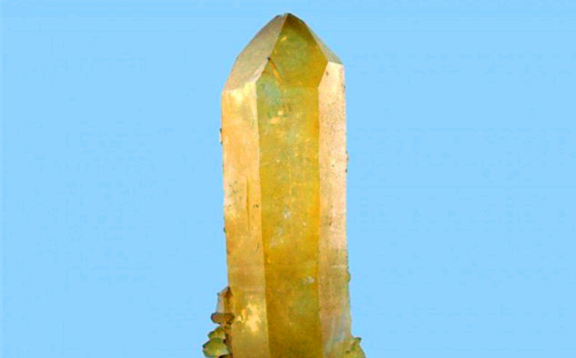 晶莹剔透的水晶-其莹如水，其坚如玉