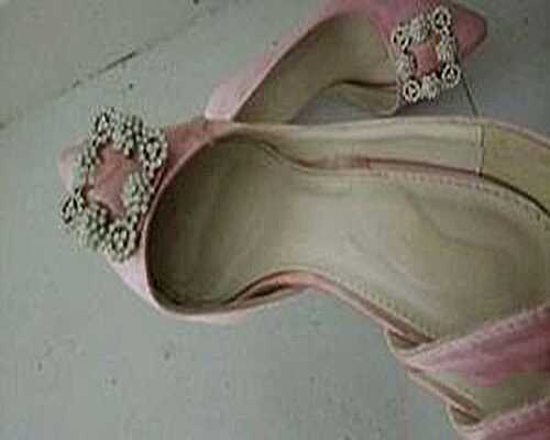 好看又廉价女生初中鞋子 (廉价又有颜值的鞋子)