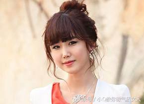 额头宽编什么发型好看,额头窄额头高发型