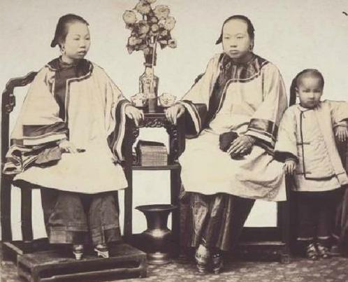 寸寸金莲,寸相思之“两朵金莲”的咒语与放足之艰难