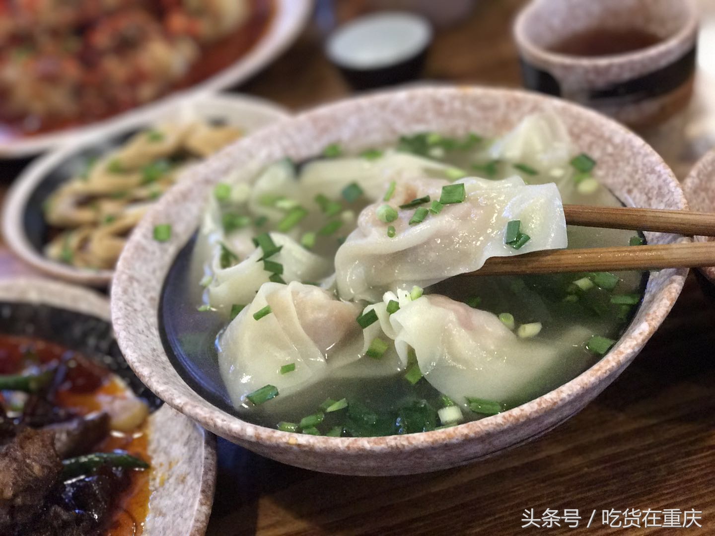 国庆不用去香港,观音桥也有“旺角夜肆”全场5折吃