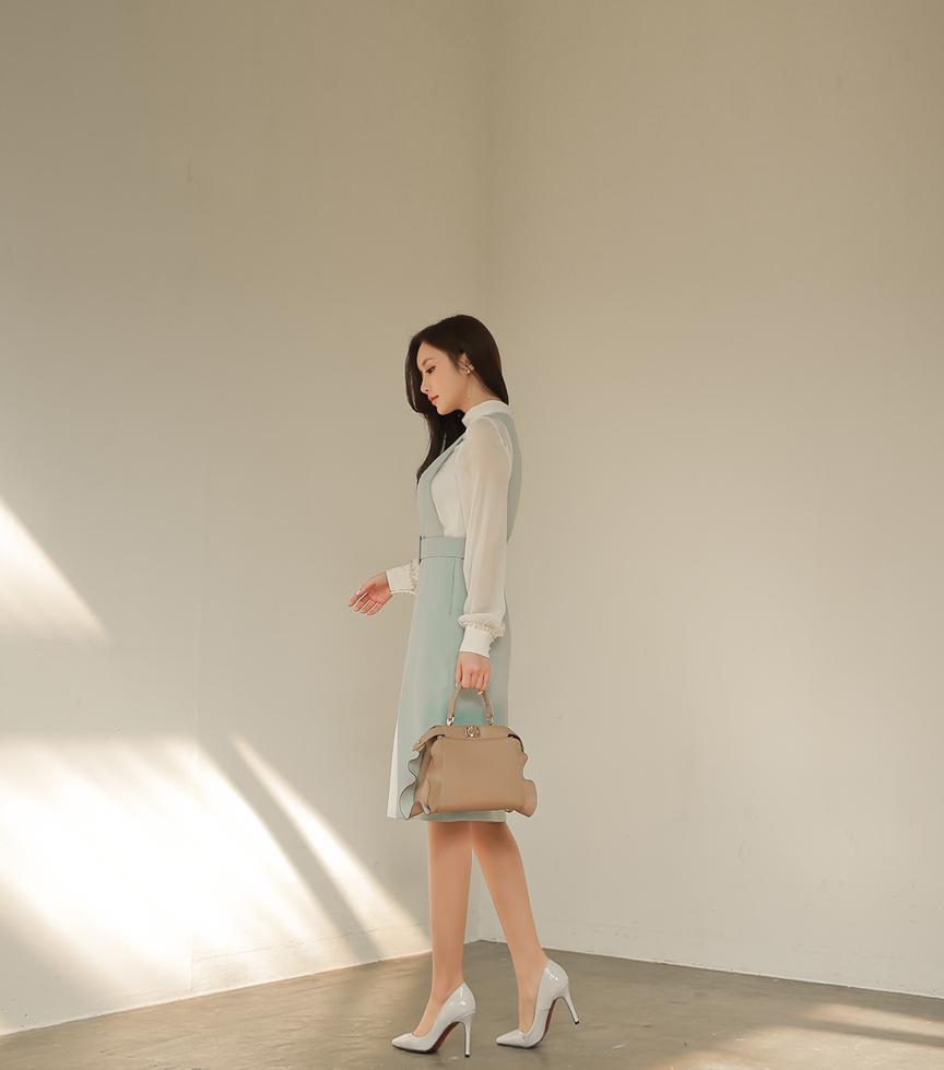 孙允珠裸色半袖裙,孙允珠黄色吊肩裙