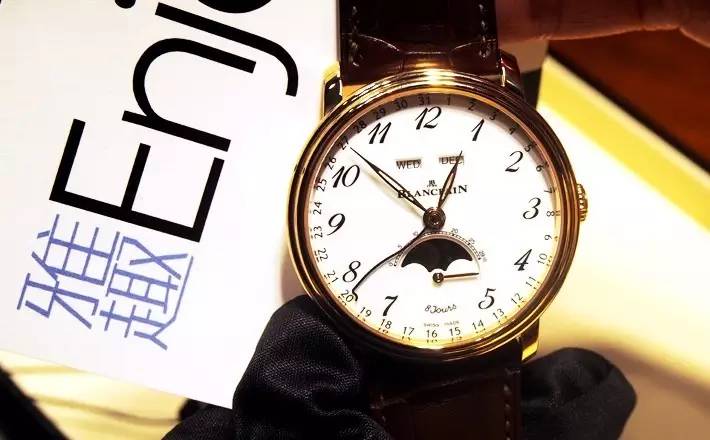 我们见到了瑞士制表师大神,他在雕刻一只金丝猴|雅趣臻选