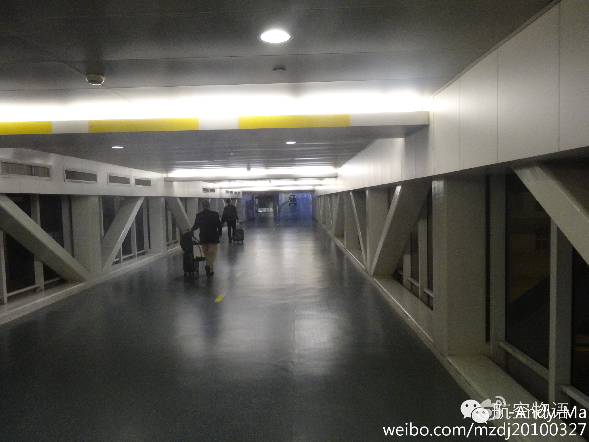 南航国际头等舱体验,南航越太平洋延程飞行