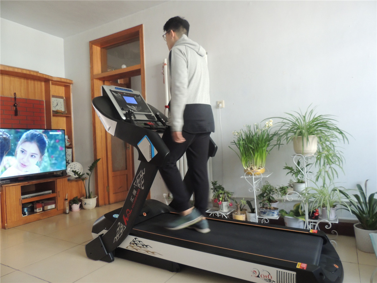 奔跑吧跑步机,奔跑吧第十季同款跑步机