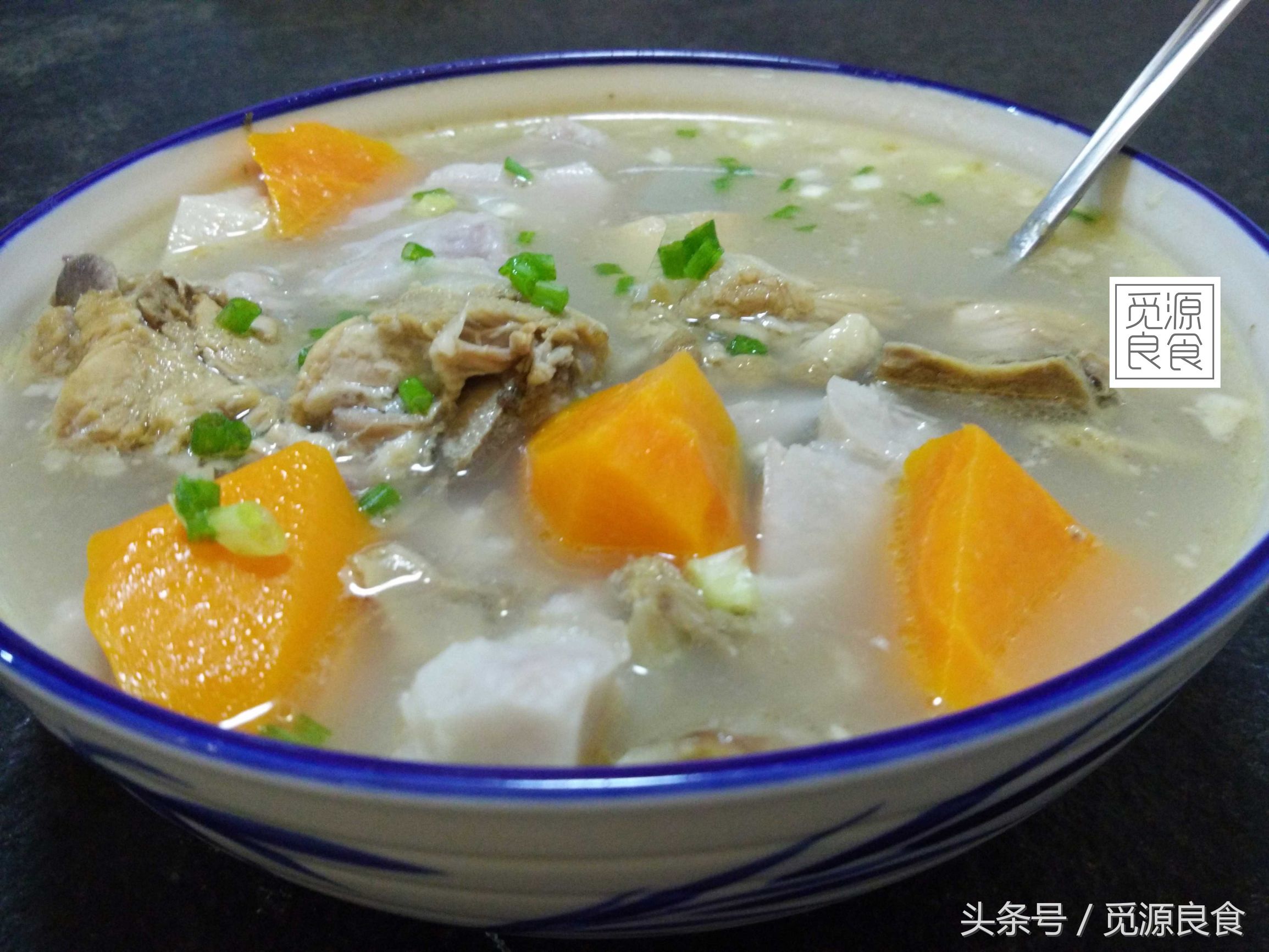 排骨莲藕汤怎么熬白又好喝,排骨汤没得排骨用什么替代