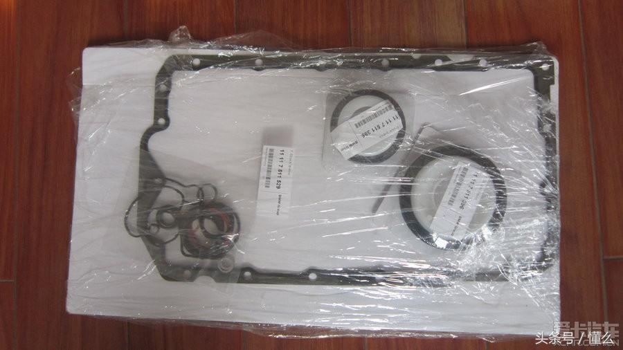 宝马320I大修发动机解决严重烧机油、冒蓝烟、尾气发臭问题