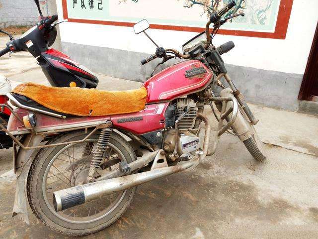 怀念经典老款本田125摩托车图片,五羊本田125经典老款