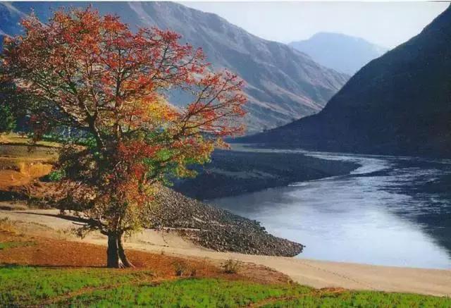 云南最美公路自驾出行攻略,自驾去云南沿途的风景美不胜收