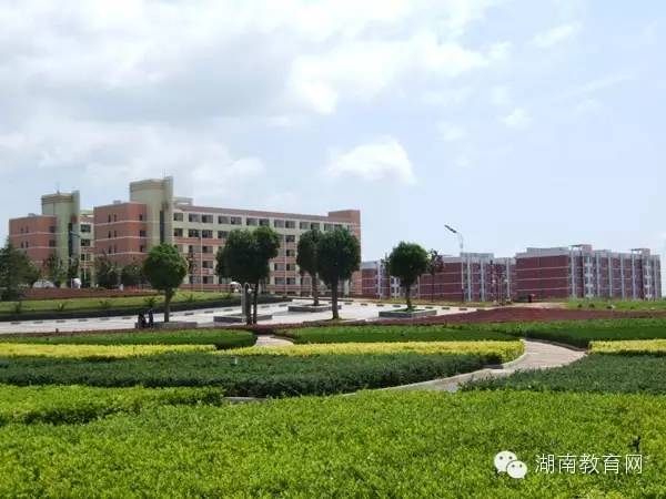 校园嘿，见我就来娄底职院吧！