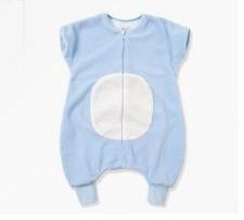 宝宝踢被子适合什么睡袋,小月龄宝宝选睡袋还是防踢被