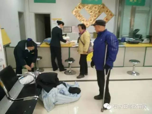 关爱留守儿童衣服,1200余套爱心冬衣让孩子温暖过冬