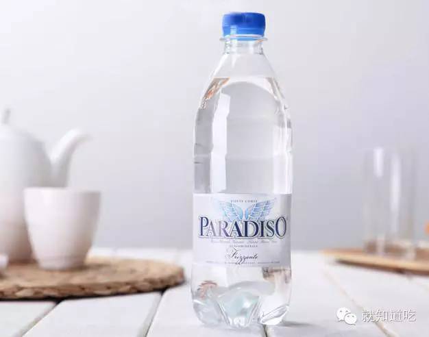 我们找了60个牌子100多瓶水，最潮的竟然是这20瓶