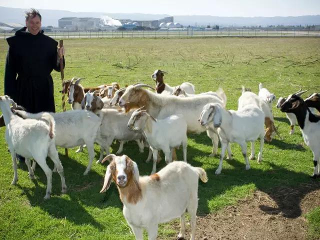 NASA研究中心前主任：爱科学，也爱cosplay