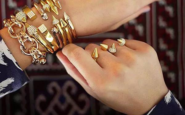 被抢到全网断货的面霜,被博主卖断货