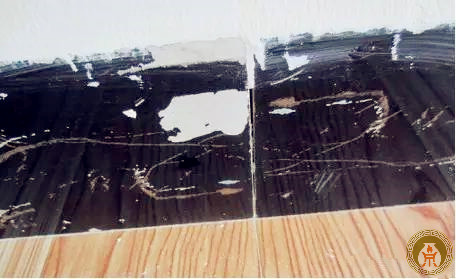 什么？瓷砖还会“脱皮”！