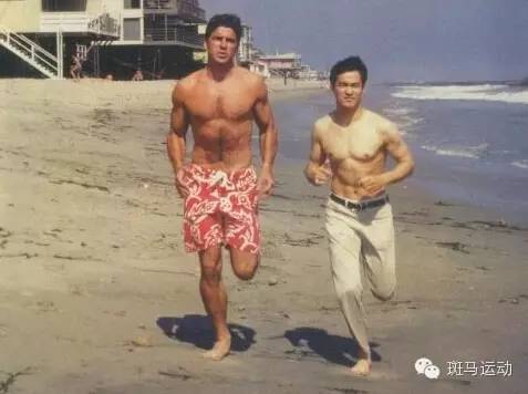 nike第一款zoom跑鞋,nike发明者