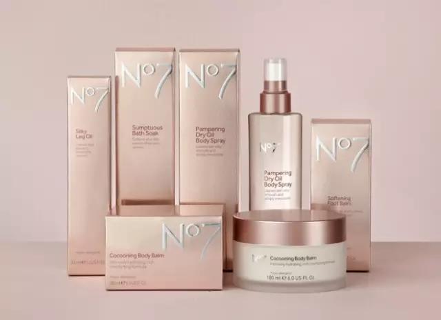 英国签证要工资吗,英国签证材料是单面打印吗