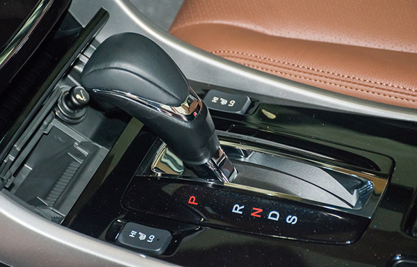 雅阁发展历程全部实车图,进步真的不止一点点