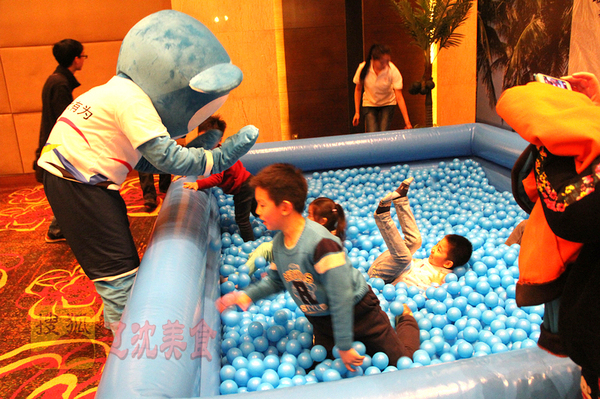 沈阳保成希尔顿逸林,沈阳保成希尔顿逸林酒店游泳池