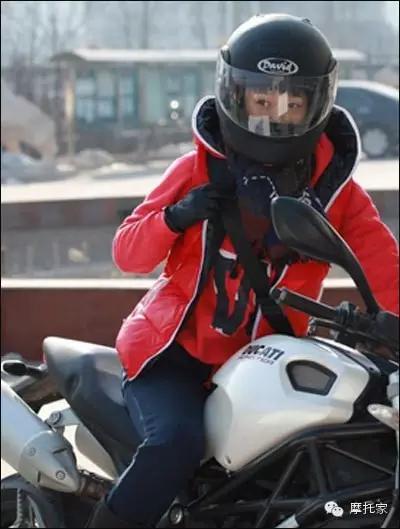 杜卡迪696摩托官方价格多少钱,哪年的杜卡迪696比较好