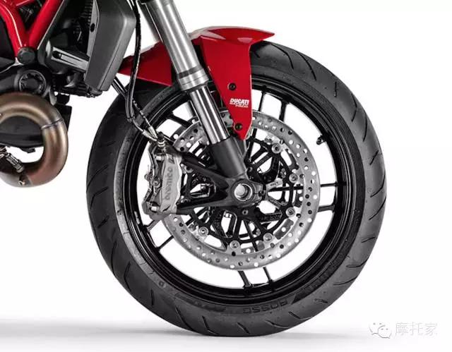 试驾杜卡迪monster821,杜卡迪monster821测评