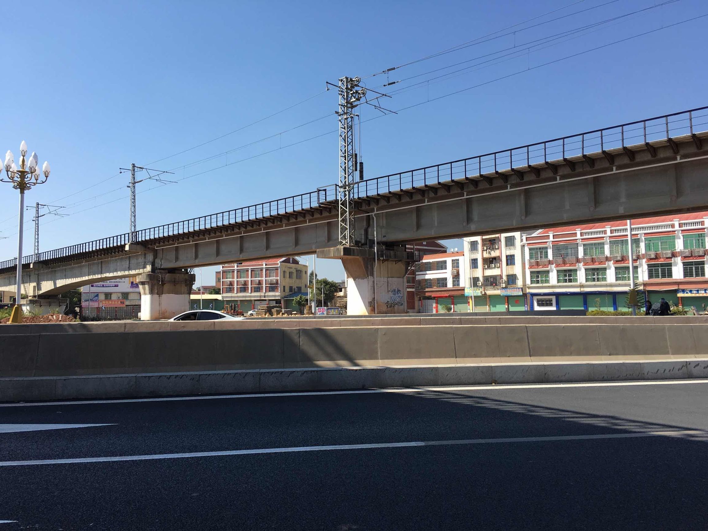 从后来者到领跑者,从追随者到产业领导者