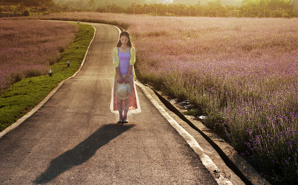 摄影有必要买很多器材吗,摄影师都需要什么器材