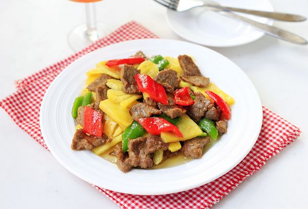 菠萝牛肉的切法,菠萝牛肉怎样让牛肉嫩