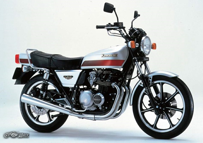 川崎zrx250四缸车复活,带你见识世界神车