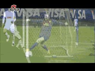 梅西过人加射门一气呵成,梅西过人慢动作分解教学