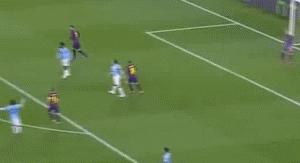 梅西过人加射门一气呵成,梅西过人慢动作分解教学