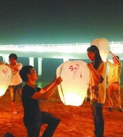 10个奇葩表白方式,盘点奇葩的表白爆笑场面