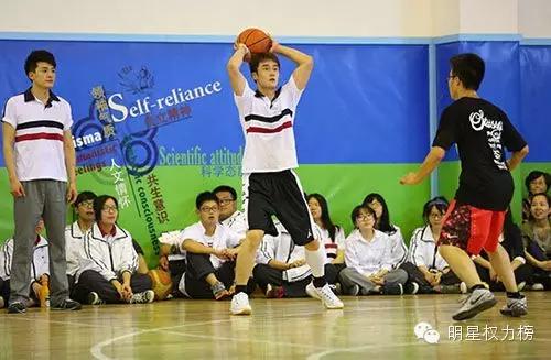 李易峰周杰伦做游戏,李易峰爱篮球郭艾伦