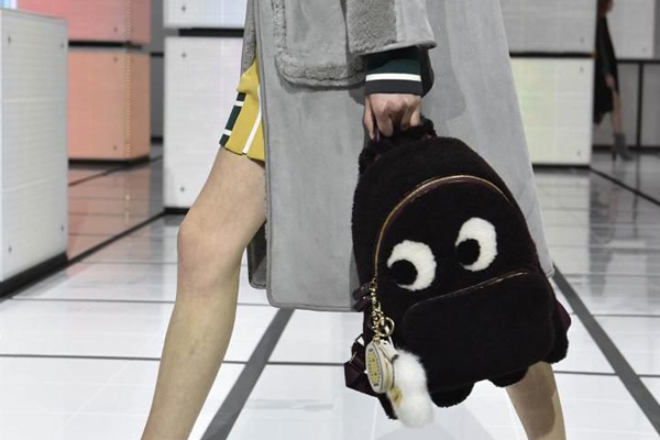 今年最流行款时尚包包,今年流行的时尚包包