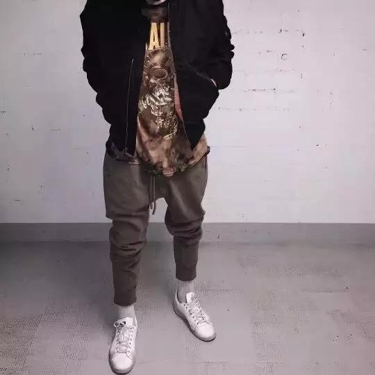 5张照片时尚潮流穿搭,50岁潮人穿搭