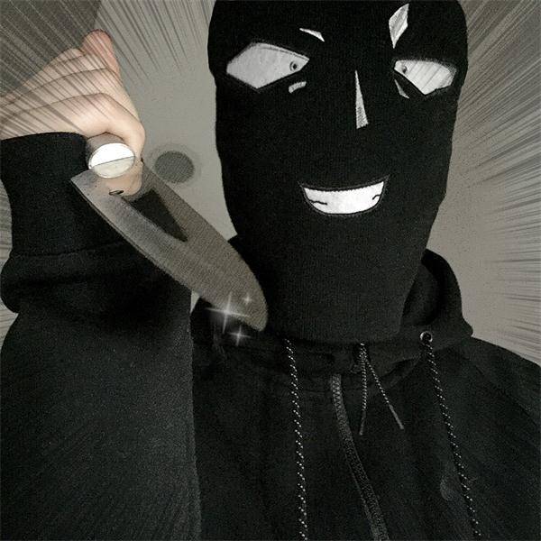 惊现黑衣人？！妈的智障！你被骗了