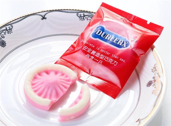 惊现黑衣人？！妈的智障！你被骗了