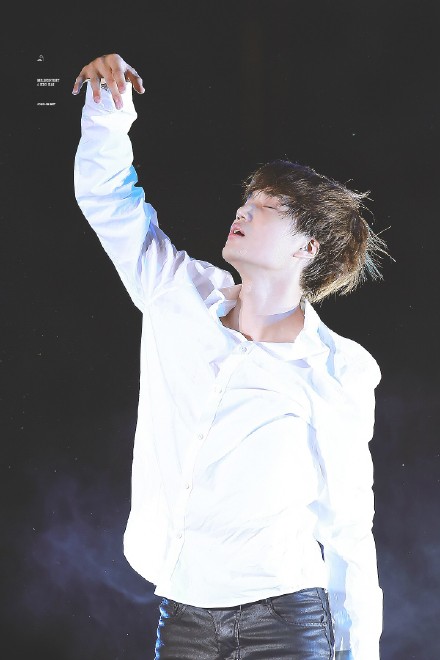 郑秀晶和kai恋爱,kai与郑秀晶恋情