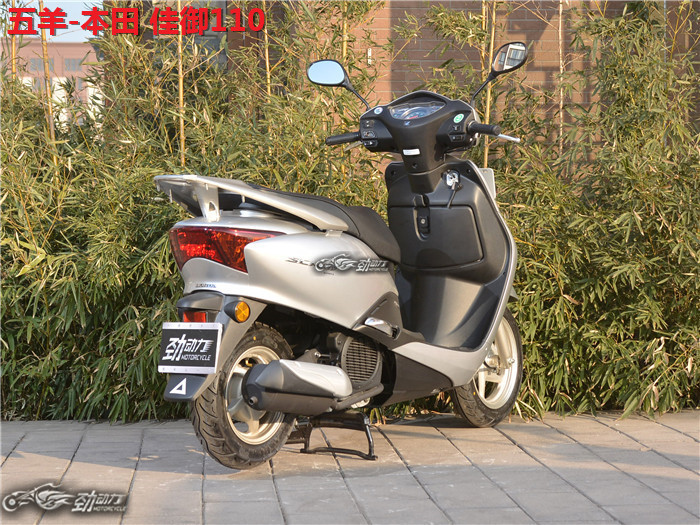 上下班代步踏板摩托车推荐,城市代步小摩托车推荐