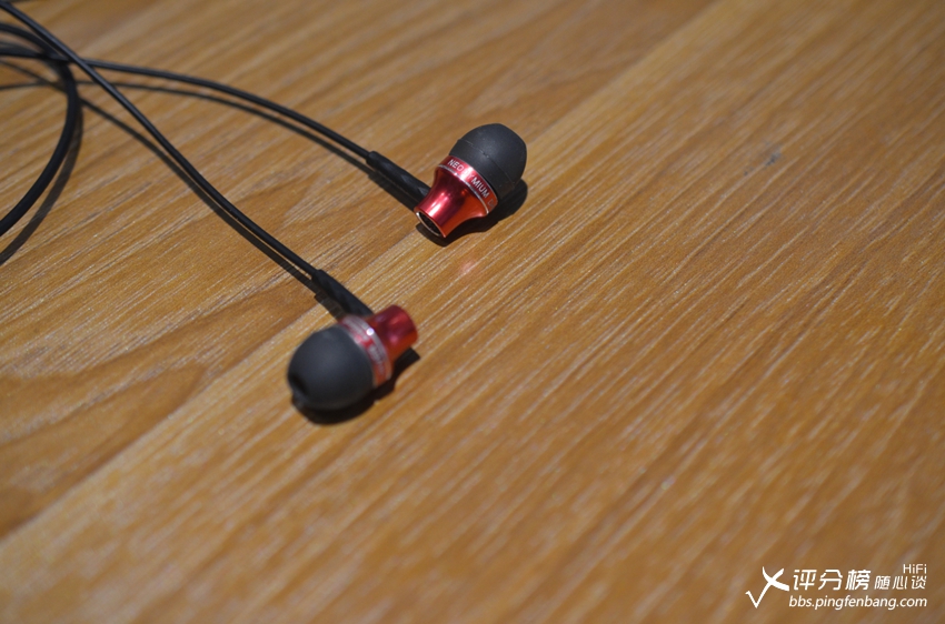 飞利浦对比松下便携式剃须刀,飞利浦监听耳机铁三角